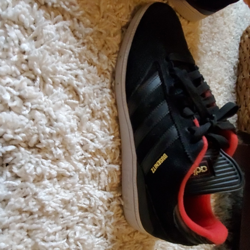 Black Adidas - Picture 2 of 3